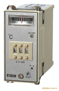 供应温度控制仪 E5EM