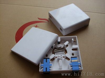 塑料双口光口插座 86型光纤面板盒 SC双口光纤桌面盒，