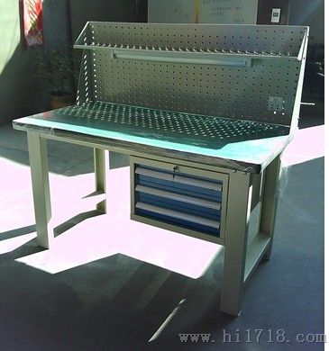 生产各种规格工具桌，维修台，钳工加工桌，车间操作桌