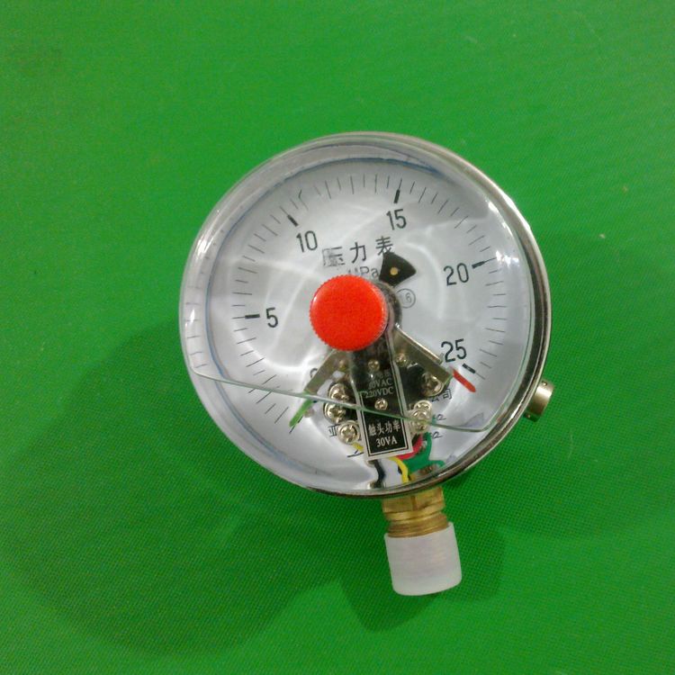 现货供应电接点耐震压力表YTNXC-100 25MPa