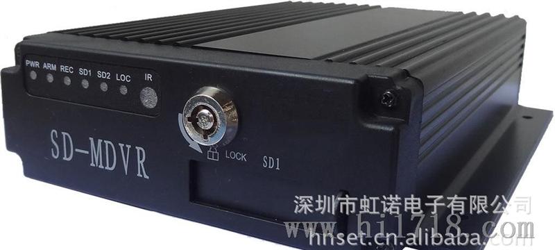 4路 车载录像机 汽车黑匣子 行车记录仪 SD MDVR