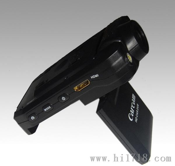 P5000B  2.0英寸高清显示屏   HD 720P 行车记录仪