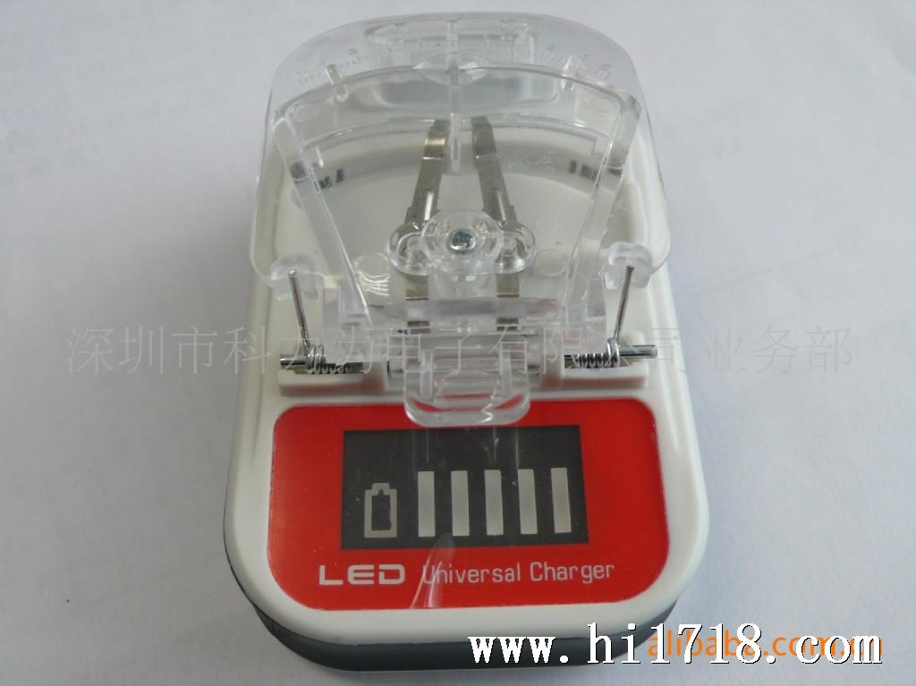 LED显示万能手机充电器 可带USB接口移动充