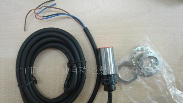 供应圆柱型圆柱型接近开关接近开关