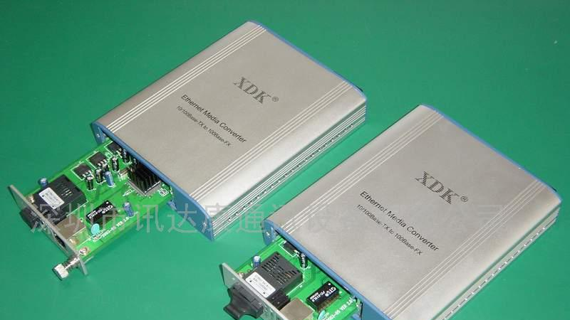 供应内置电源收发器(图)