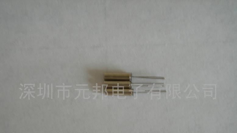 供应国外小体积石英晶振(图)
