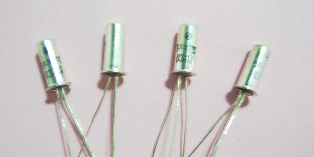 3AX31三极管