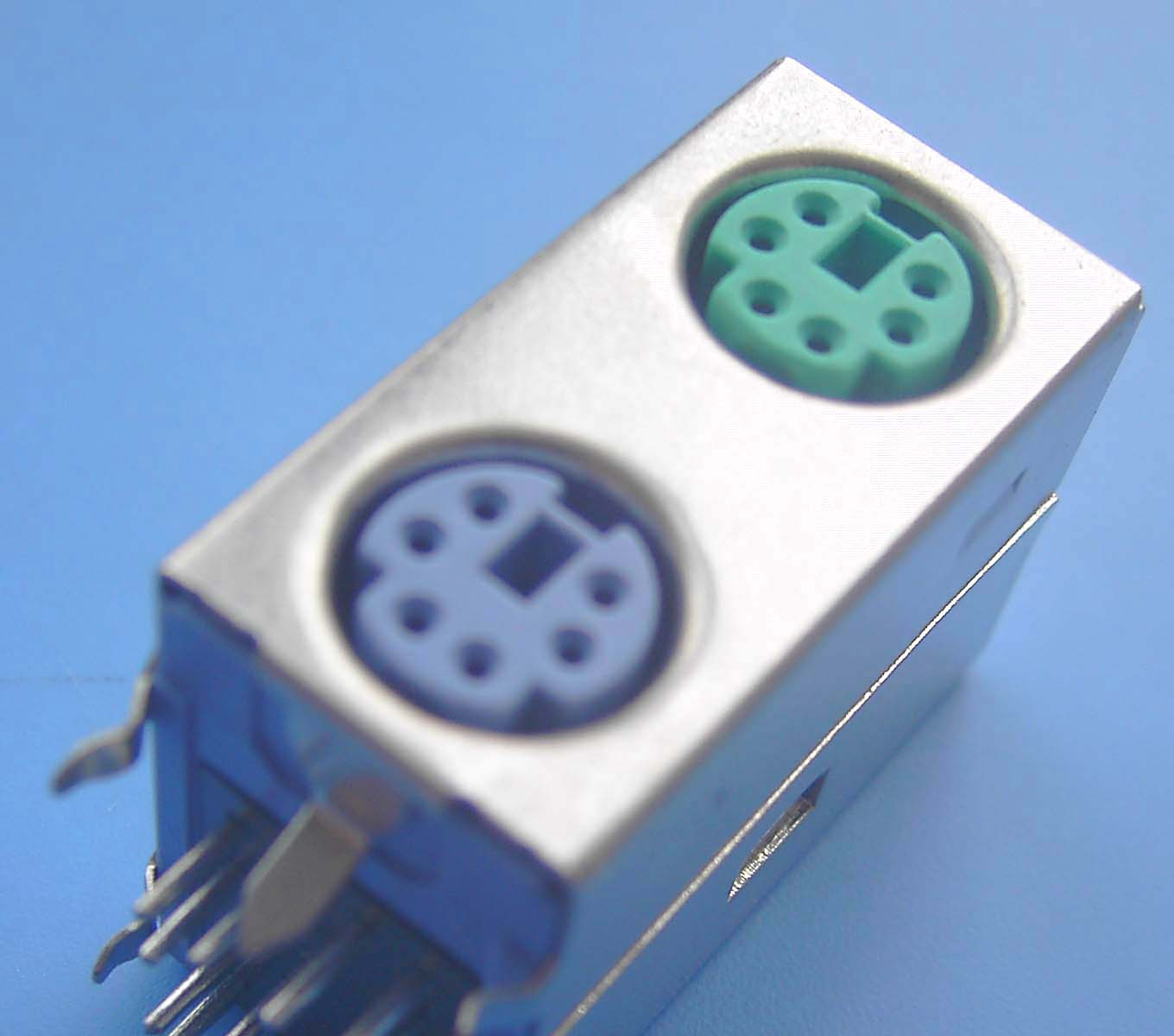 MINI  DIN 电脑连接器