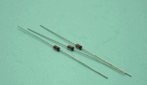 供应稳压二极管，0.5W 39V,1N975B