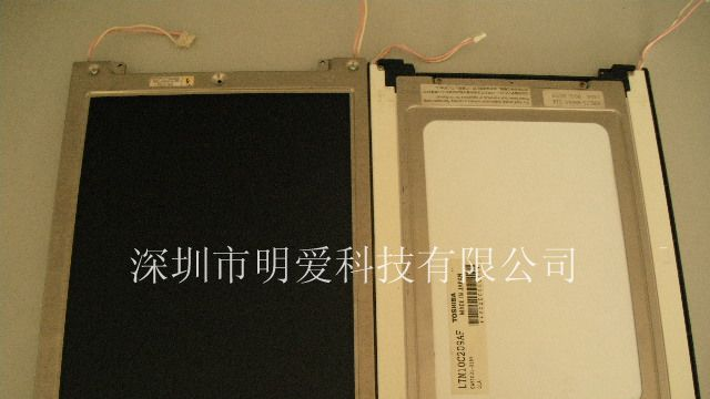 供应TOSHIBA液晶屏LTM10C209AF