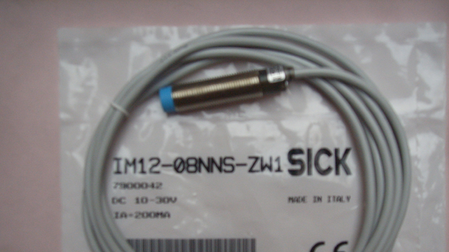 供应IM12-08NNS-ZW1接近开关