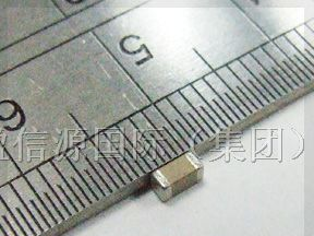 供应手机紧缺物料贴片电容0402 33PF