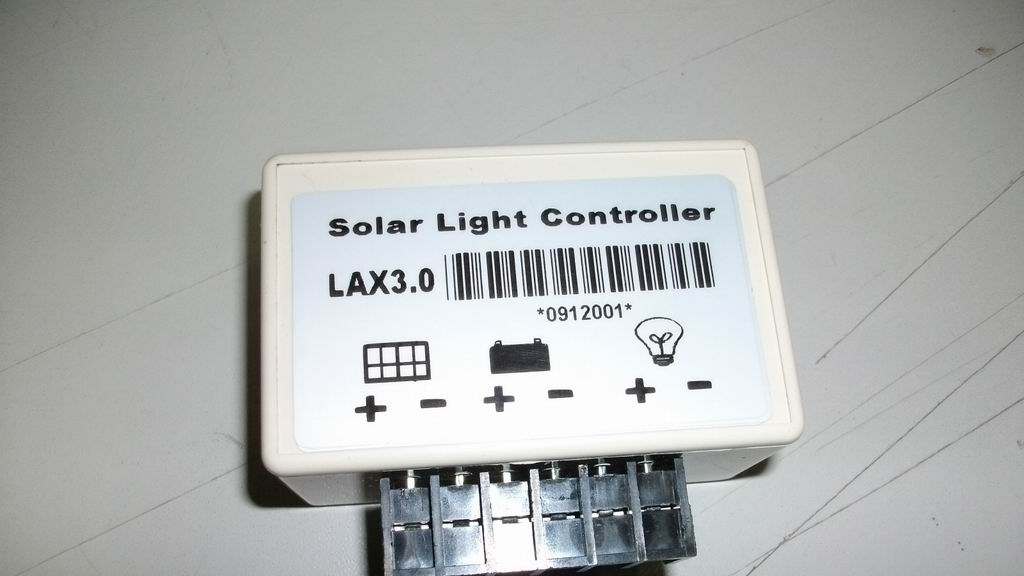 供应LAX-01 1A 草坪灯控制器