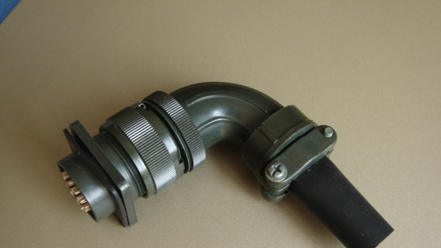 供应航空插头(同美军标MS系列5015标准)连接器