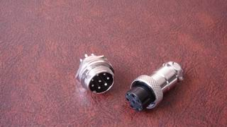 供应12M小圆型航空插头电连接器