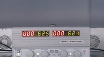 供应三路输出直流电源供应器JB-3010D