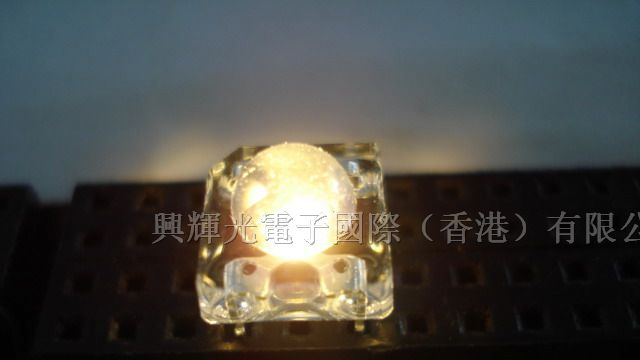 供应高品质各规格食人鱼白光LED发光二极管