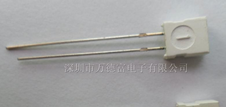 供应直插式4*6*7方形黄发黄长脚发光二极管