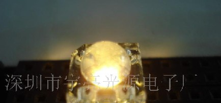 供应5mm暖白色食人鱼LED发光二极管
