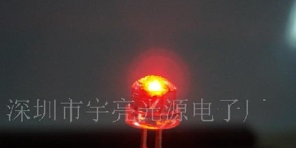 供应超高亮5MM草帽红色LED、发光二极管