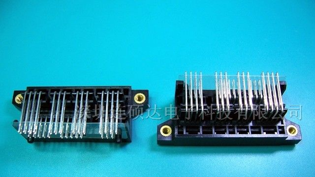 供应54P多功能车用连接器