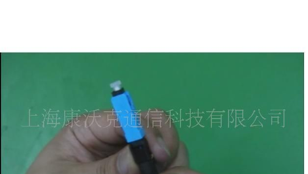 使用方便的光纤快速连接器(图)