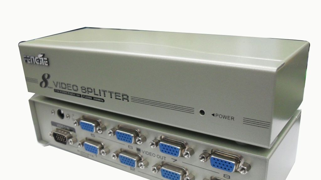 供应VGA分频器  250MHZ 1拖8