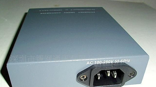 供应千兆单模光纤收发器，批发零售均可