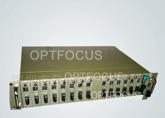 供应16 槽插卡式光纤收发器机架