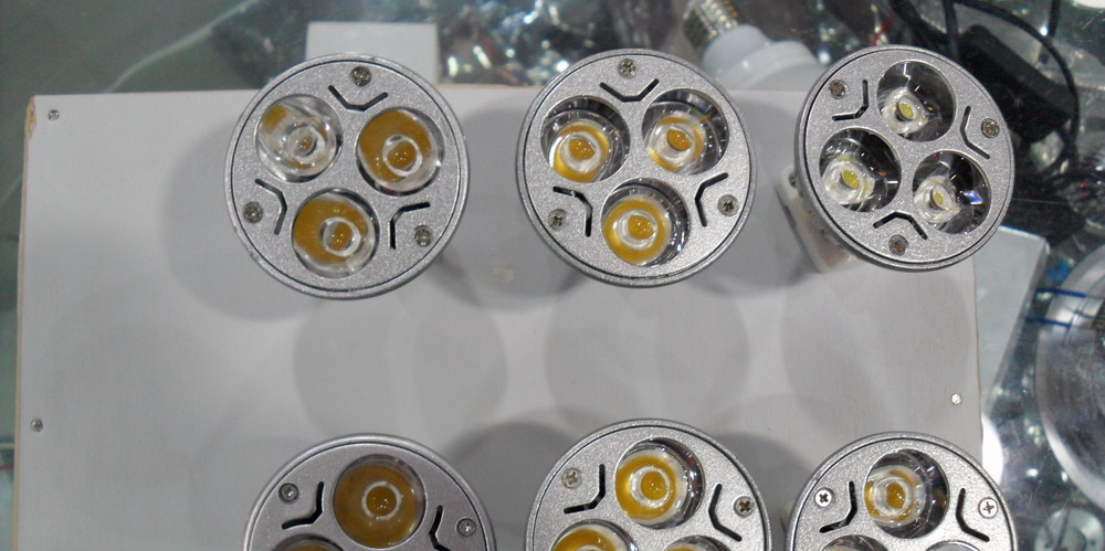 供应大功率灯杯，LED球泡，LED灯具，LED节能灯。