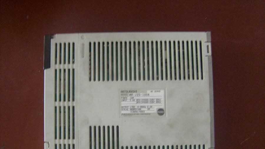 特价供应全新三菱伺服驱动器MR-J2S-100A