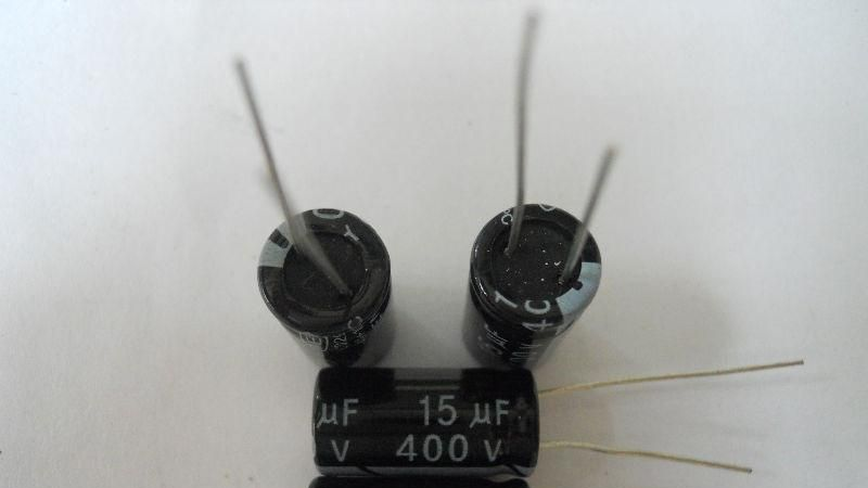 铝电解电容器 15//400V  10*20