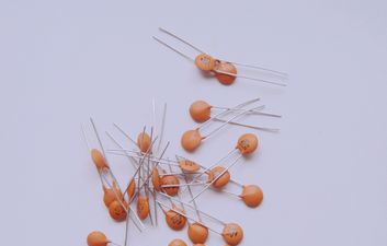 供应：高诱电率陶瓷电容器/瓷片电容器-CCI
