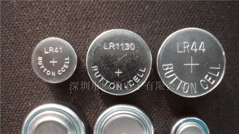 供应AG11/AG12/AG13碱锰扣式电池，低价格、金品质！