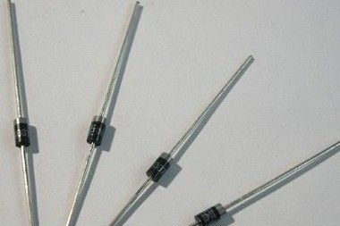 供应整流二极管1N4002   MIC