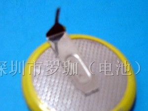 供应大量供应焊脚纽扣电池CR2032环保焊脚