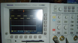 供应 美国泰克彩色数字示波器300MHZ TDS3032B