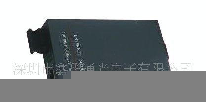 供应内置光纤收发器SC口