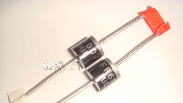供应全系列二极管直插HER302 HER303 HER304