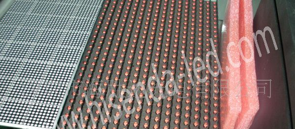 供应LED单元板、LED半户外显示屏模组