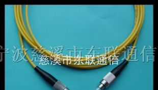 供应光纤跳线、FC单芯单模光纤跳线