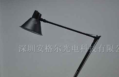 供应LED办公台灯