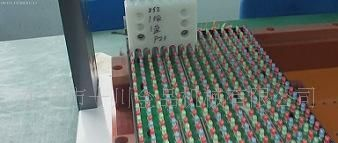 led户外显示屏厂家专用模组整型机(图)
