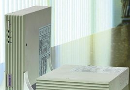UPS-E不间断电源供应(图)