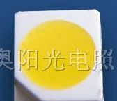 供应3528高亮度LED贴片灯珠,并提供蓝/绿光芯片加工!