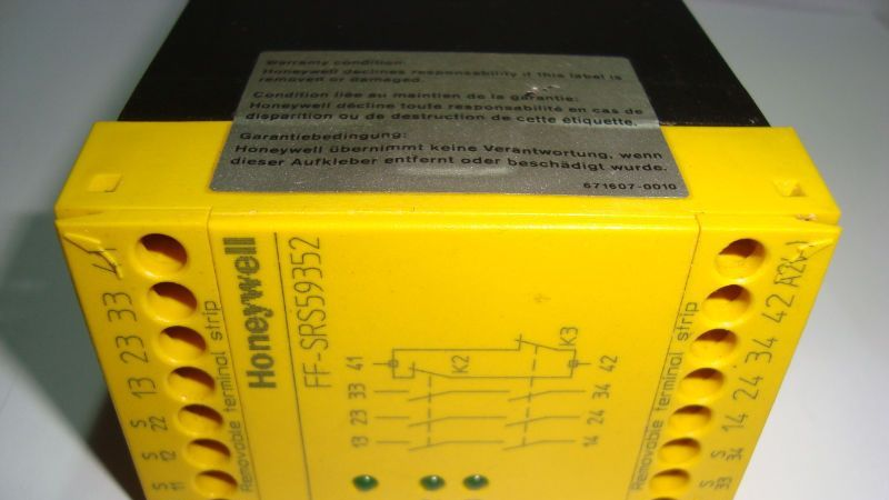 霍尼韦尔安全继电器FF-SRS59352 现货1只