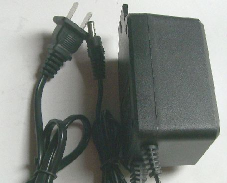 供应挂墙式稳压变压器监控专用线性电源12V1A(图