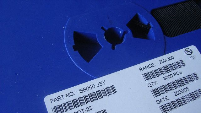 厂家直销贴片三极管SOT-23   8050  J