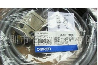 供应OMRON行程开关D4C-1202 原装欧姆龙