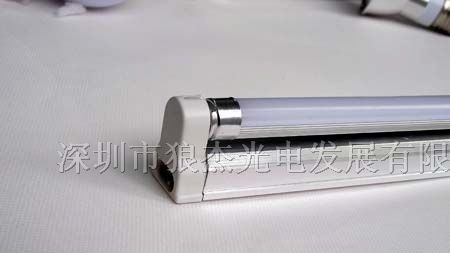 供应LED日光灯 1.2米 3014 一体化T5日光灯 16W